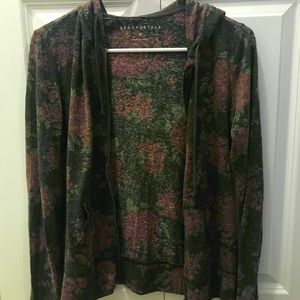 Aeropostale Women’s Zip Up